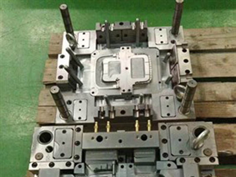 和布克赛尔模具制造-06