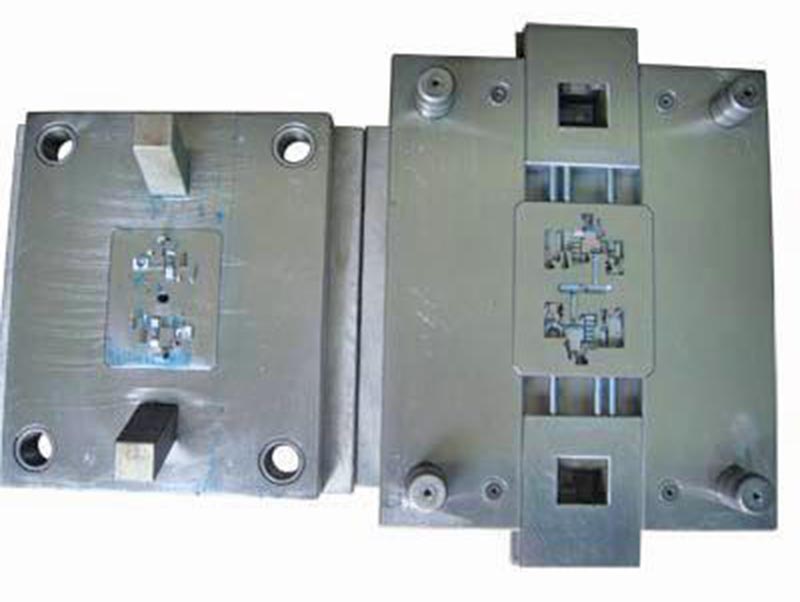 和布克赛尔精密塑料模-01